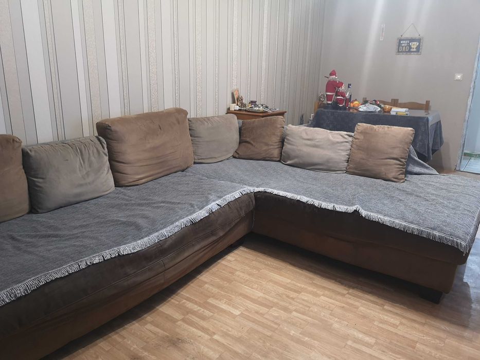 Ъглов диван голям