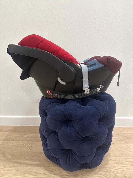 Продам автокресло для новорожденных Cybex