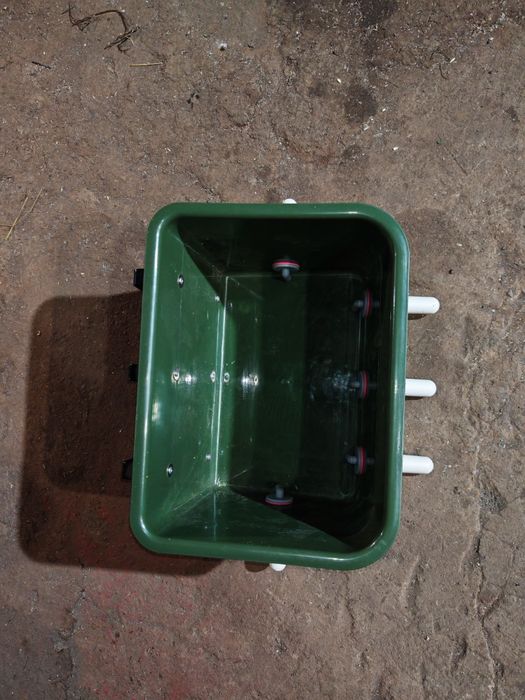 Galeata alăptare vitei 30 L - 5 tetine / biberoane