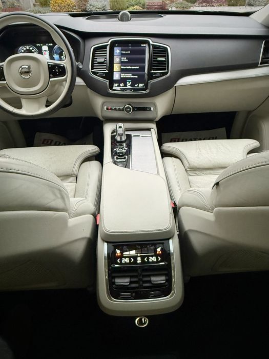 Volvo XC90 T8 AWD Inscription 7 Locuri Full Option! Garantie 12 Luni!