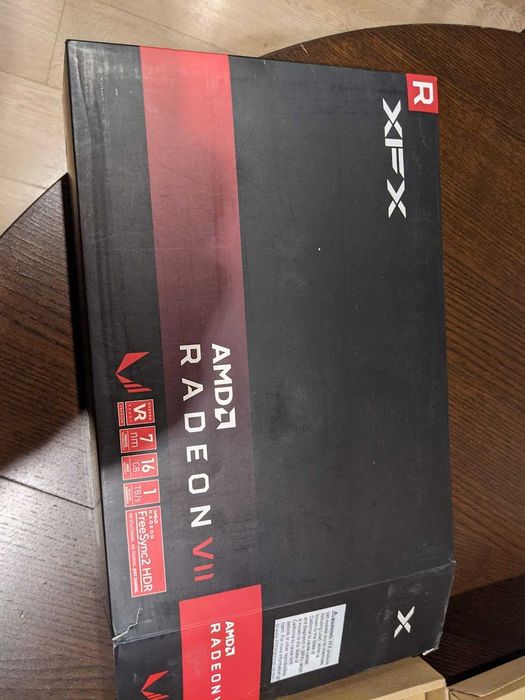 Видеокарта XFX Radeon VII (7) 16GB - под водоблоком EKWB