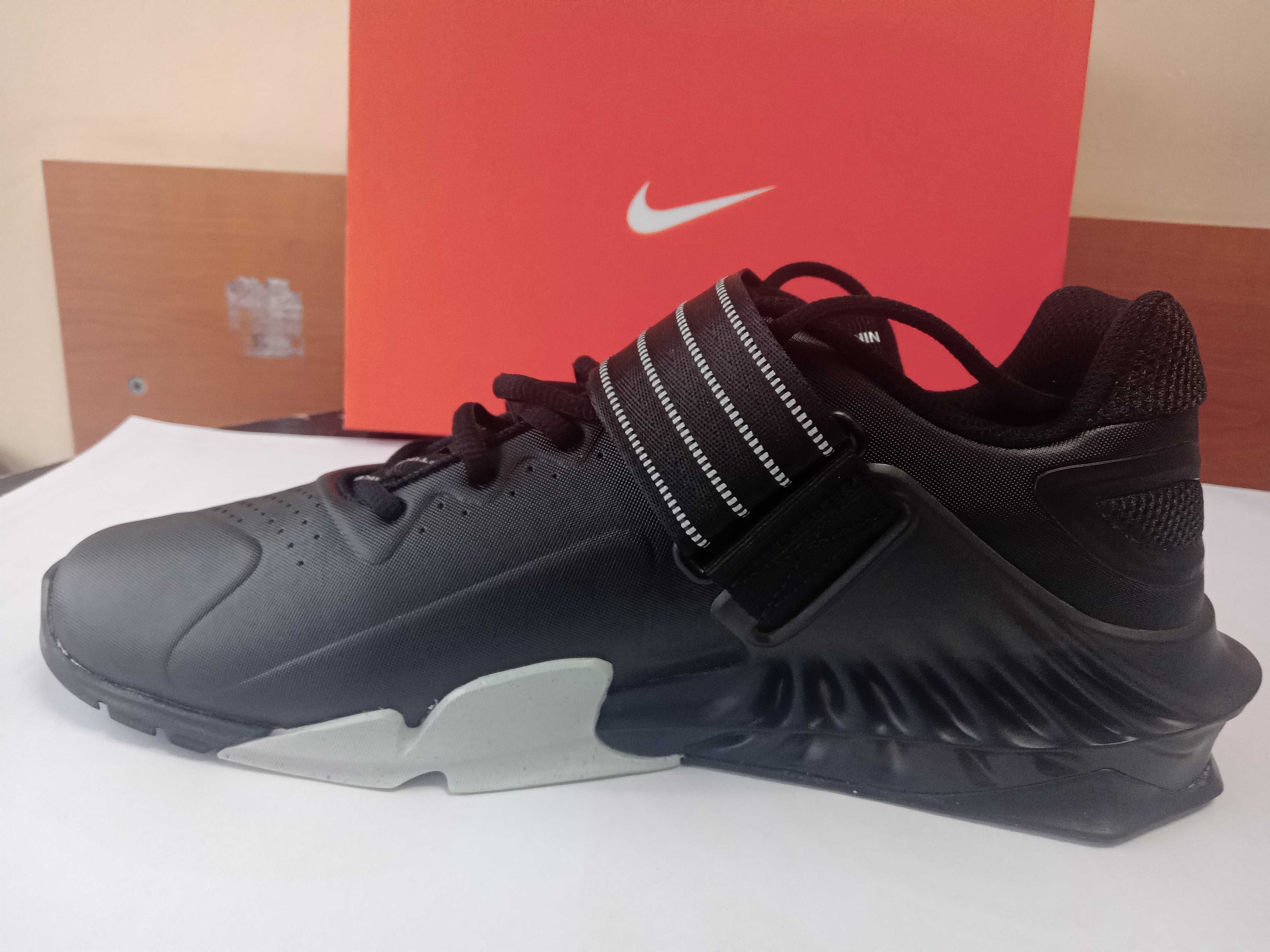 Щангети Nike Savaleos