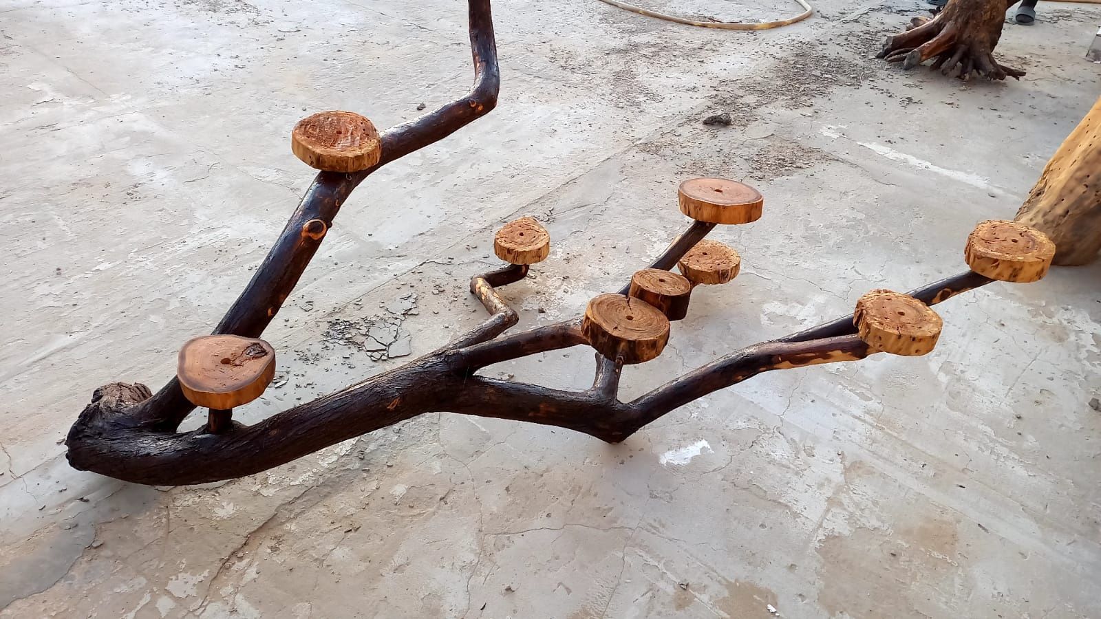 Продам подставки для цветов и скамейки из дерева