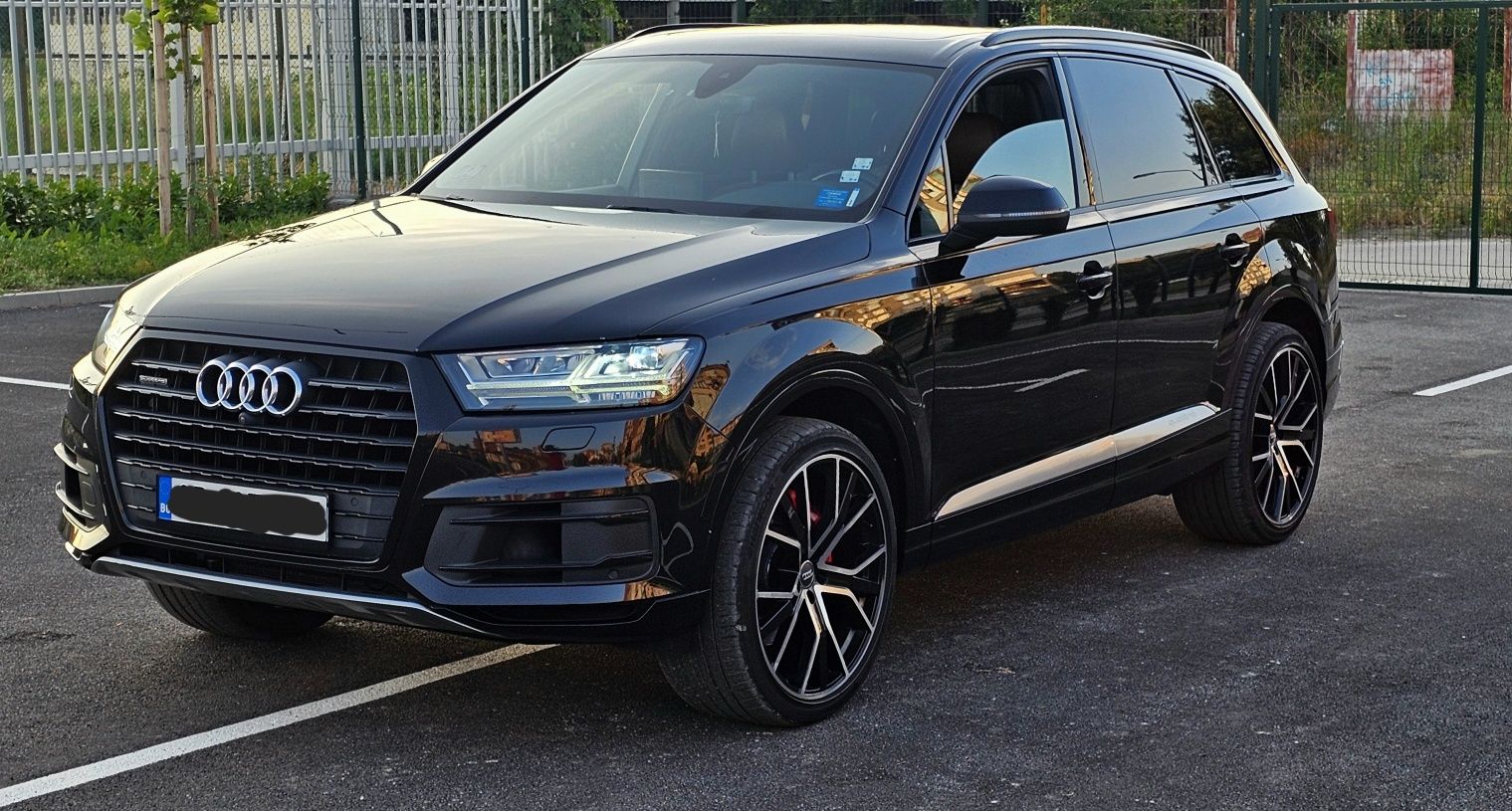Продавам Audi Q7 Sline 3.0tfsi