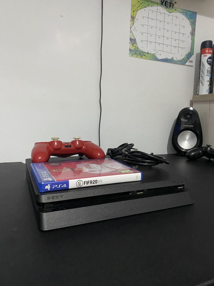 playstation 4 + controller +fifa20 ps4