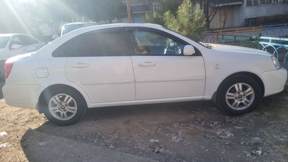 Ласетти 1.8 автомат