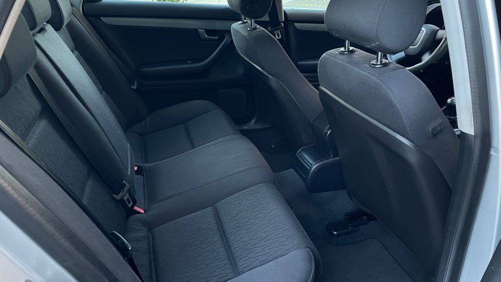 Audi A4 B7 An 2006 diesel Manual 6+1 Înmatriculat Ro Cu Acte La Zi