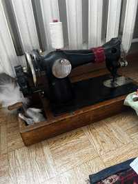 Швейная машинка прабабушки 20-30х годов
