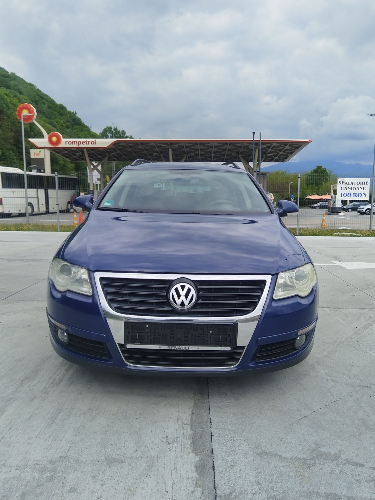 Vw pasat 1,9 diesel an 2008 euro 4 Clima /incalzire scaune /electrice