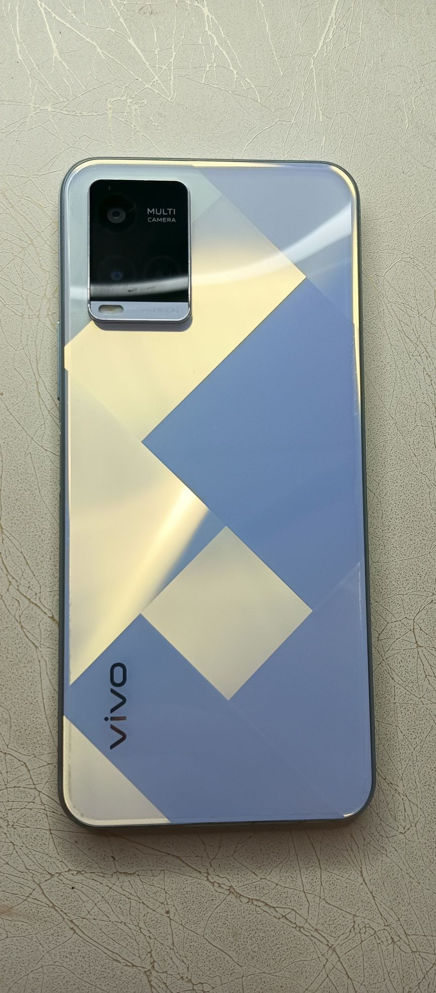 Продам  VIVO Y21