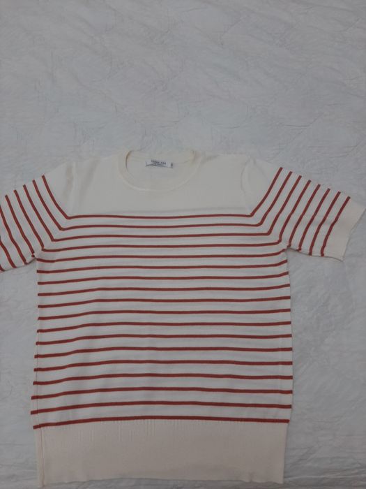 Новая кофточка, легкая, не теплая