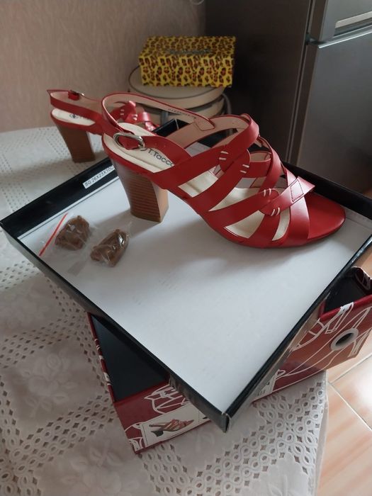 Женская обувь летние туфли 36 размер