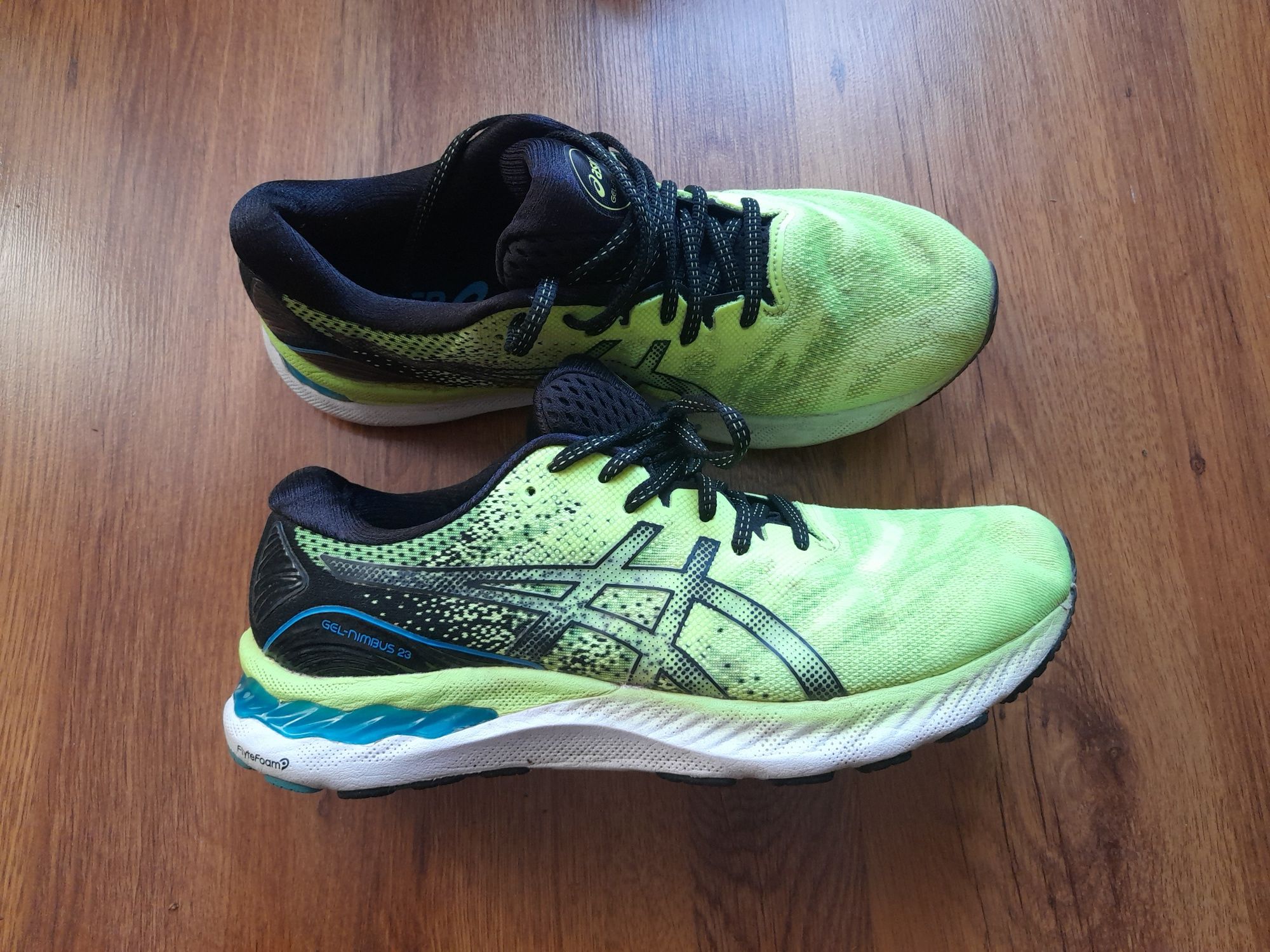 Asics gel Nimbus 21 маратонки 43 номер.