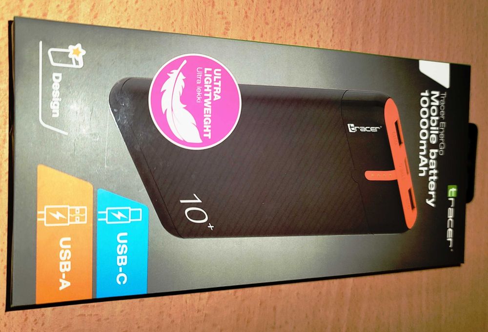 Мобилна батерия TRACER 10000 mAh тънка