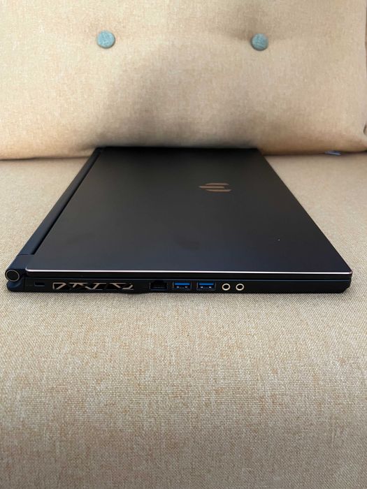 Workstation MSI WS65 9TM - Quadro RTX5000, I9, 64GB RAM, 2TB SSD