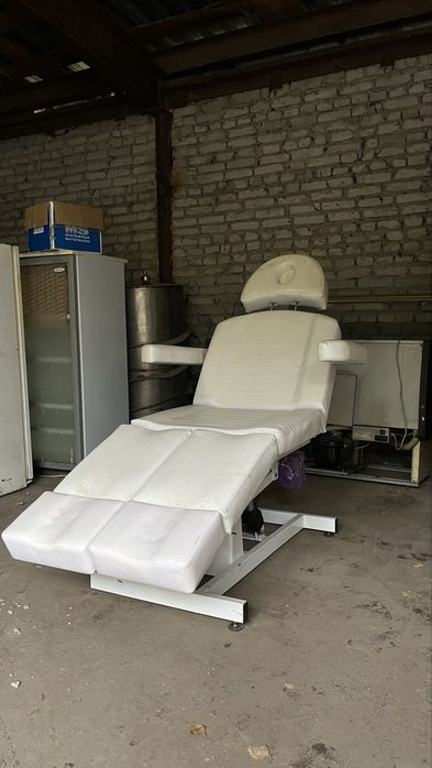 Продам косметологическое кресло, б/у