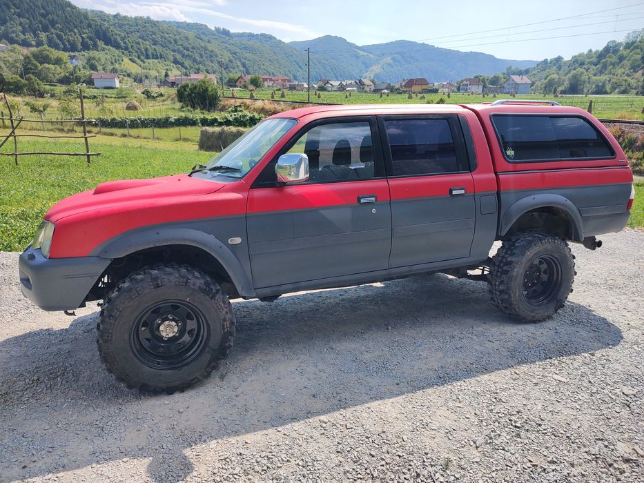Mitsubishi L200 pompa clasica