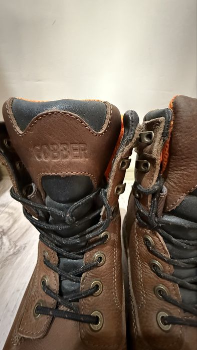 Продам зимние ботинки Cobber