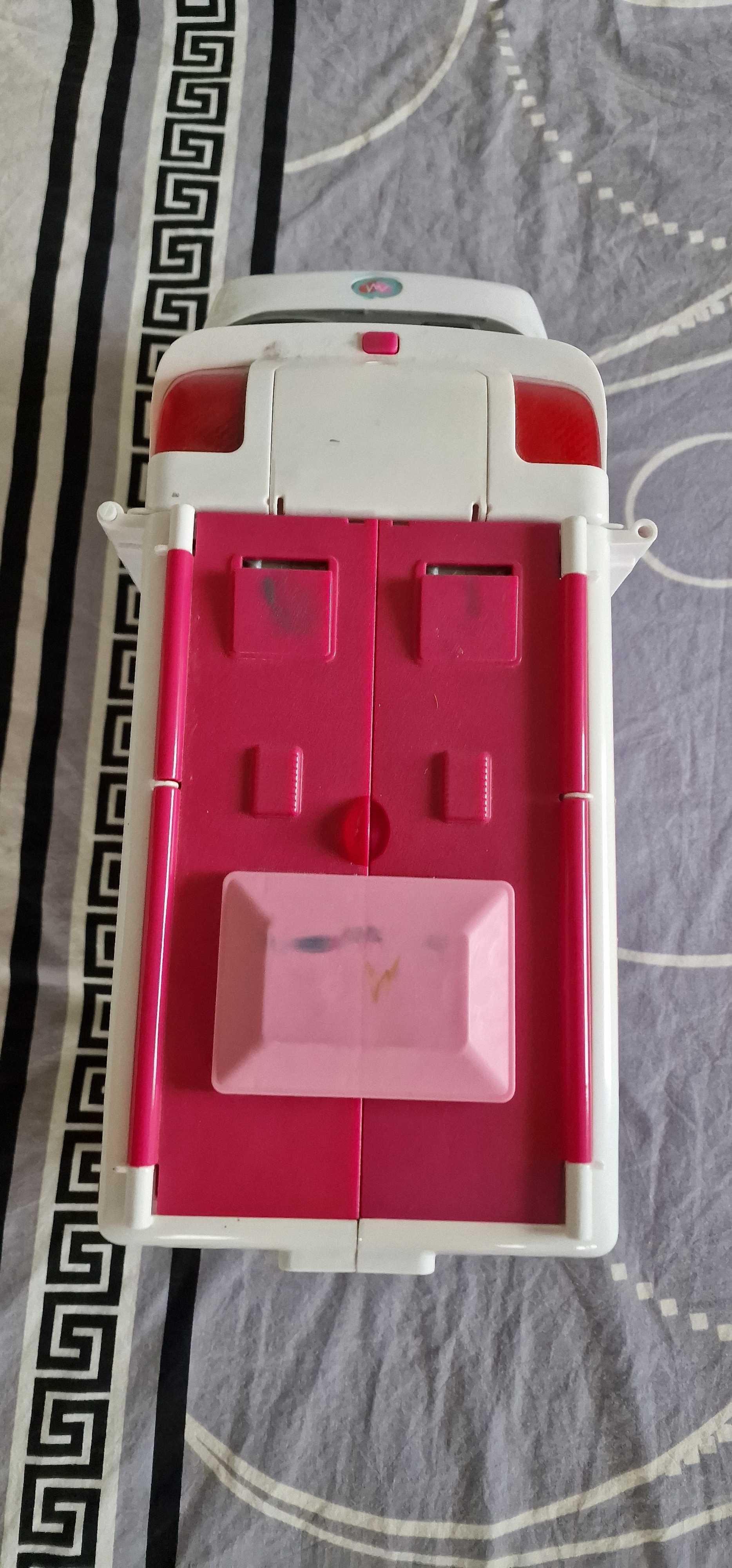 Мобилна клиника за грижи Barbie You Can Be