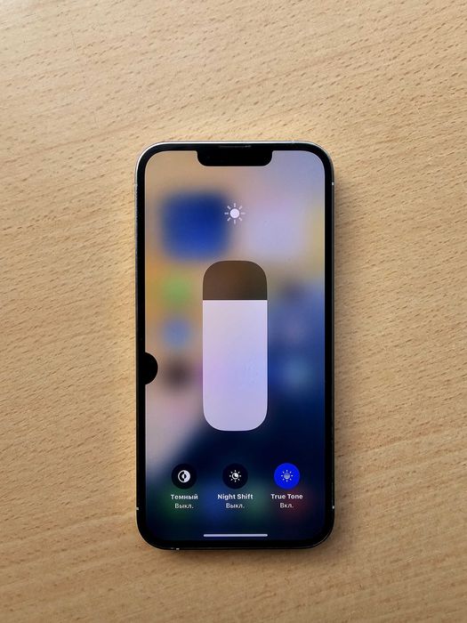 Iphone 13 pro с дребни дефекти