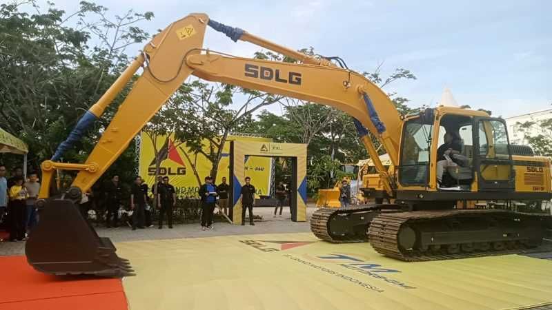 SDLG экскаватор  E6215H гусеничный аппарат В РАССРОЧКУ на 12 месяцев