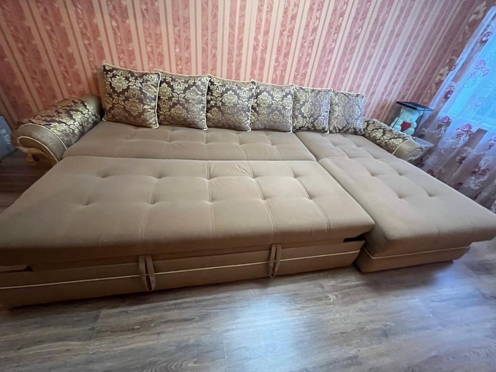 Диван в гостиную длина 3.40 ширина 1.05