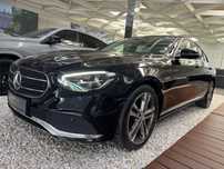 Mercedes-Benz E Mercedes-Benz E-Klasse Lim E 220d 4Matic