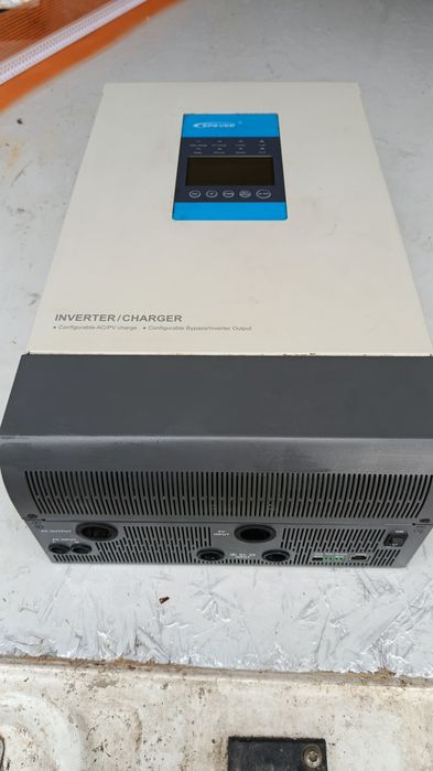 Invertor panouri fotovoltaice defect epever