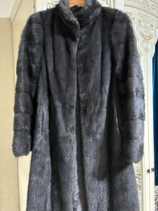 Продам норковую шубу