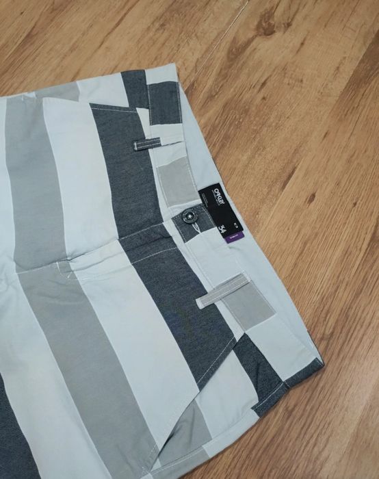 Pantaloni scurți Oakley mărimea 34 slimfit