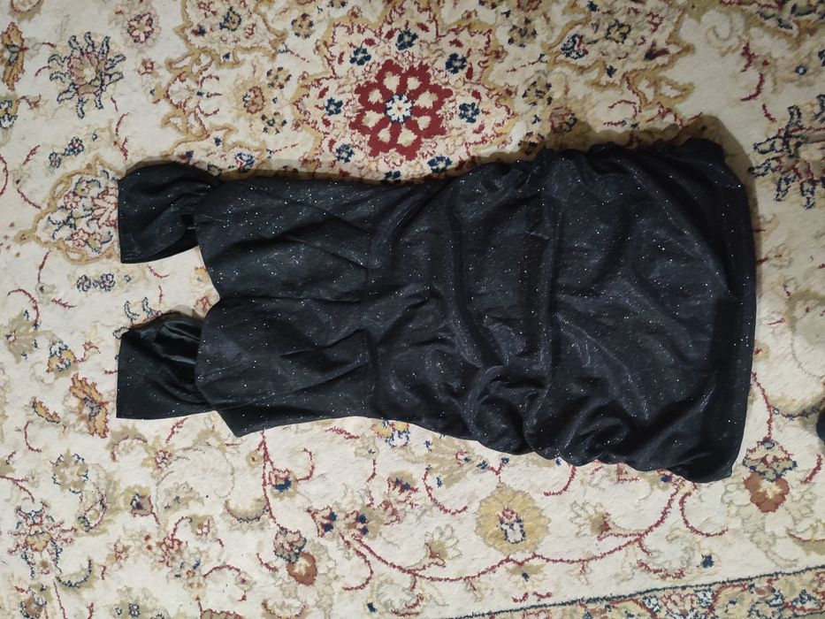 Отдам даром одежду