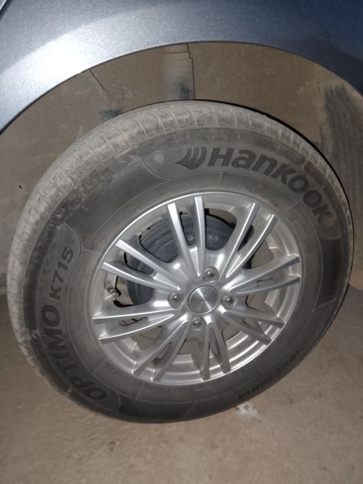 Продам колеса в сборе от автомобиля кобальт. Ездил месяц а