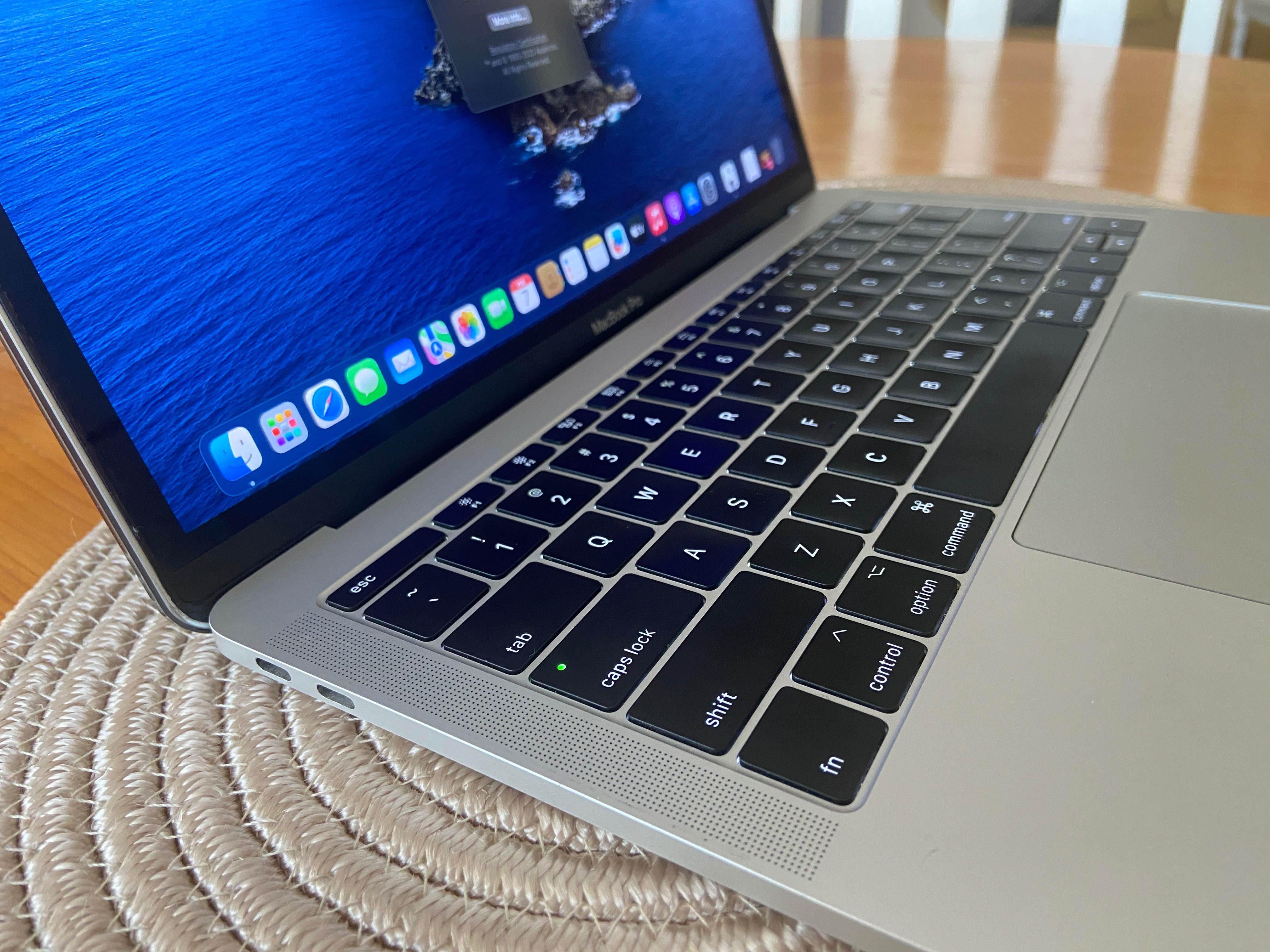 MacBook Pro 1708 / 13inch / 2017