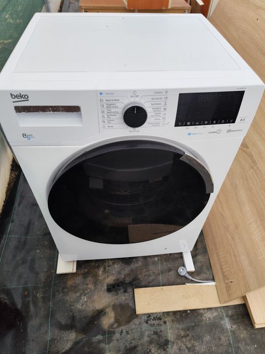 Mașina de spălat rufe cu uscator