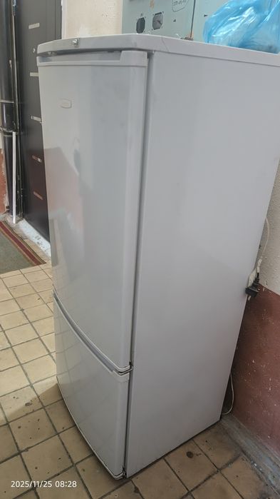 Холоделник Брюса сотилади айби фреони чиқиб кетган