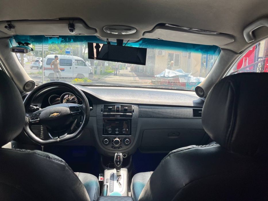 Lacetti 1,8 avtomat 2011