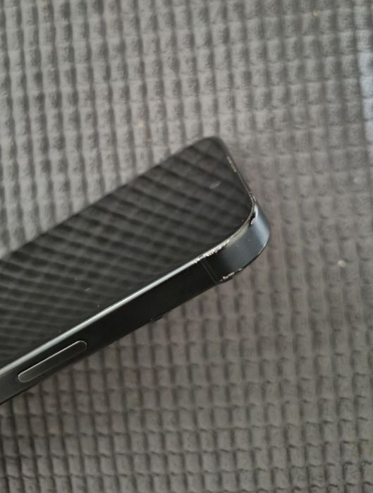 Продавам Iphone 15 Pro Max 256GB