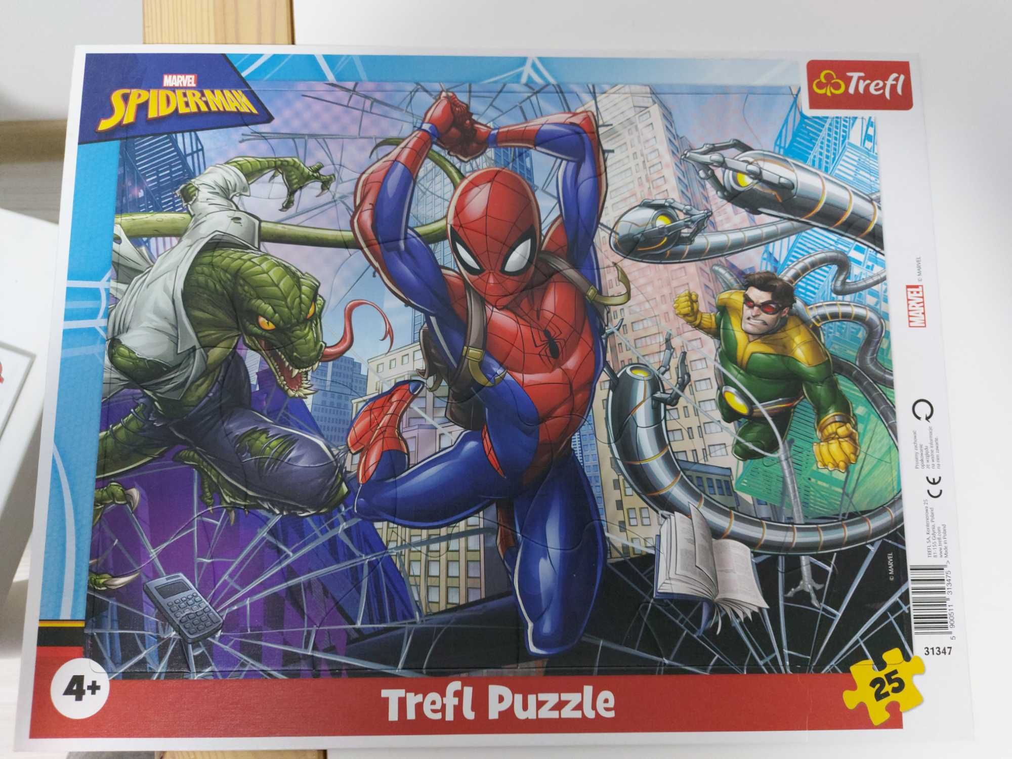 2x Puzzle Spiderman, Avengers