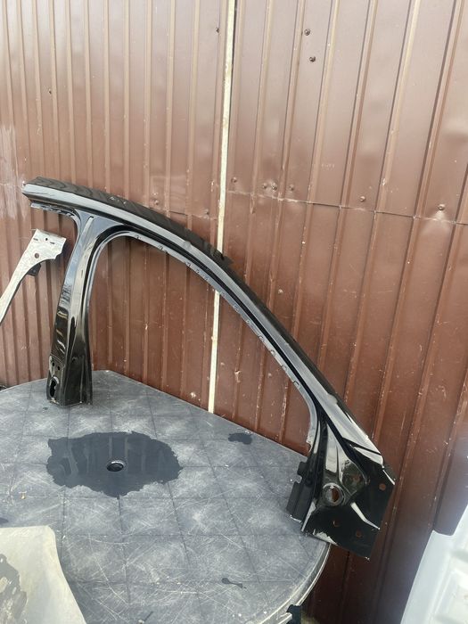 Stalp / montant dreapta nou ford focus mk4