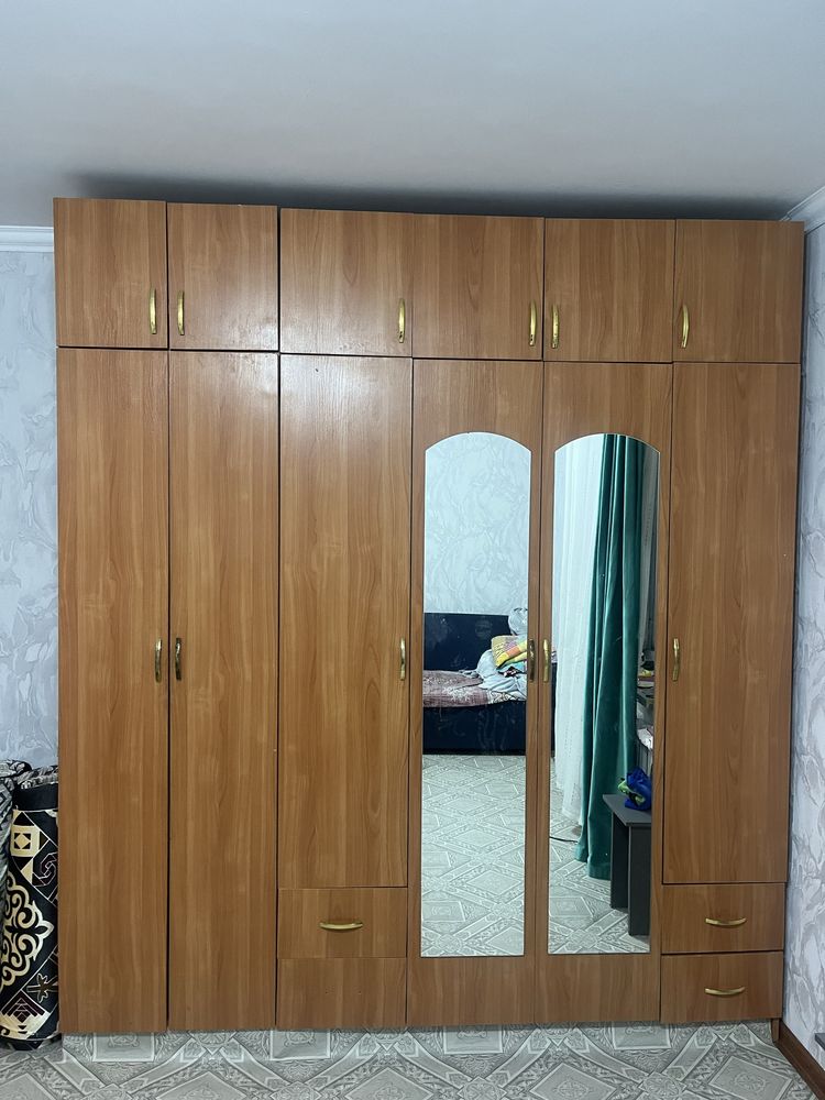 Продам шифоньер в хорошем состоянии