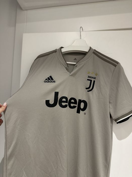 Оригинална спортна тениска Adidas Juventus, Л размер