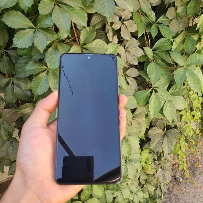 Poco F3 256 gb sotiladi
