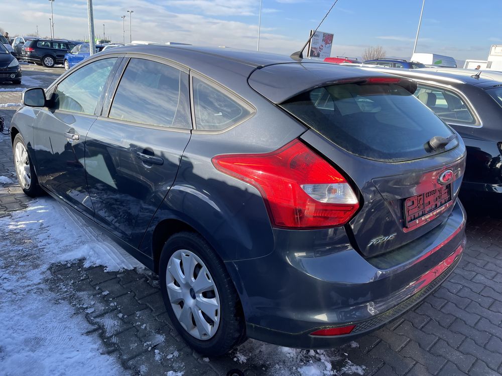 Ford Focus 1.0/2013г,На части