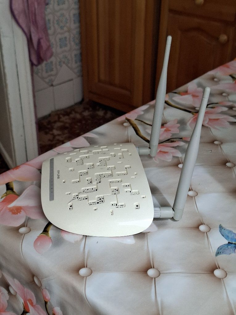 Tp-Link router sotiladi. Продаётся Tp-Link роутер