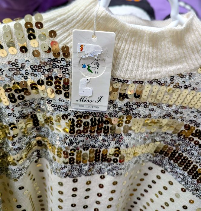 Pulover elegant, nou