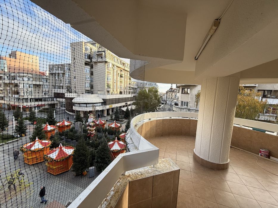 Inchiriez apartament 4 camere Centru  Vechi Craiova