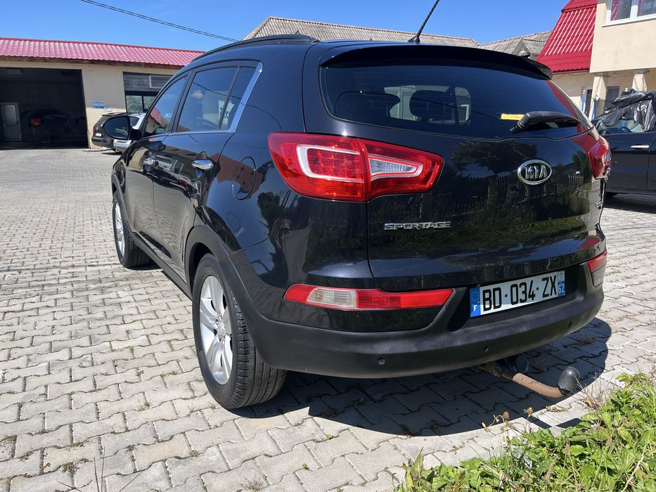 Vind kia sportage 2011 2l 136 cp 4+4