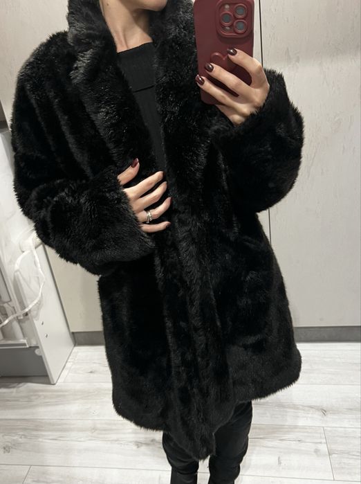 Черно палто, Zara