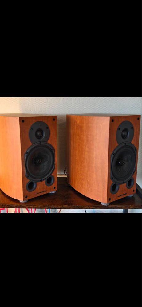 Tонколони Wharfeldale Diamond 9.1 Bookshelf
