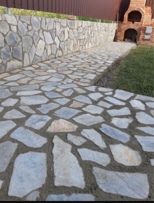 Piatra Naturala de Munte